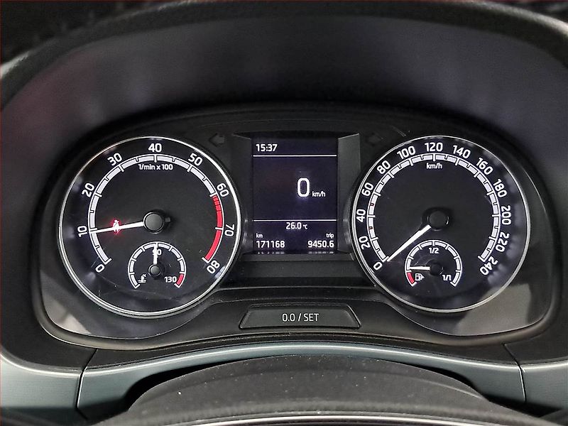 Škoda Fabia (2023) Ambition 1.0 TSI, ČR,1.maj - fotka 11 z 18
