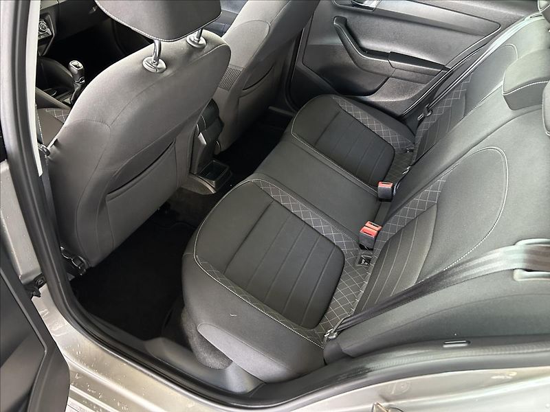 Škoda Fabia 1,2   TSI,SERVISKA,ŘEMEN - fotka 13 z 15