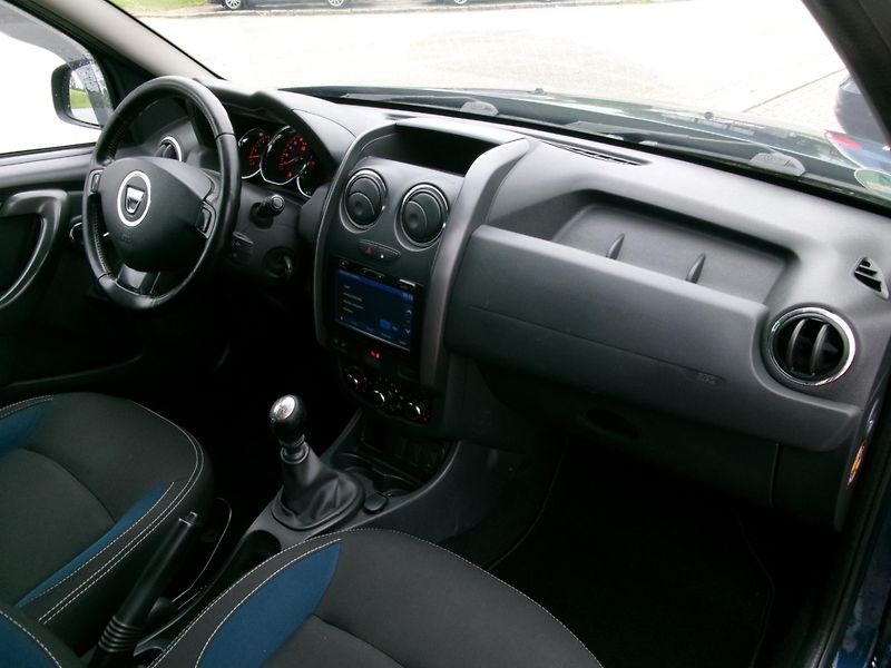 Dacia Duster (2016) 1,2 TCe KLIMA BT TEMP VÝHŘEV - fotka 26 z 28