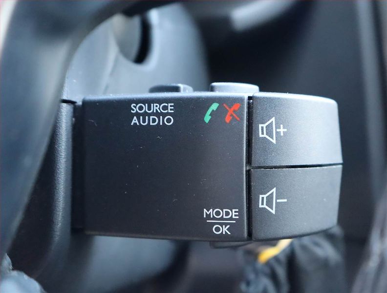 Dacia Sandero (2019) 0.9 TCe, Tempomat - fotka 17 z 18