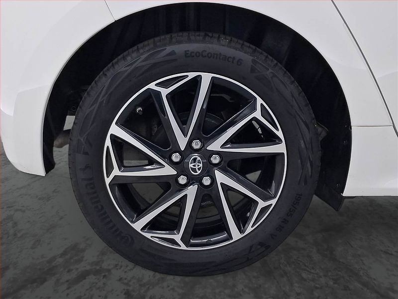 Toyota Yaris (2023) 1.5 VVT-i, ČR,1.maj - fotka 14 z 18