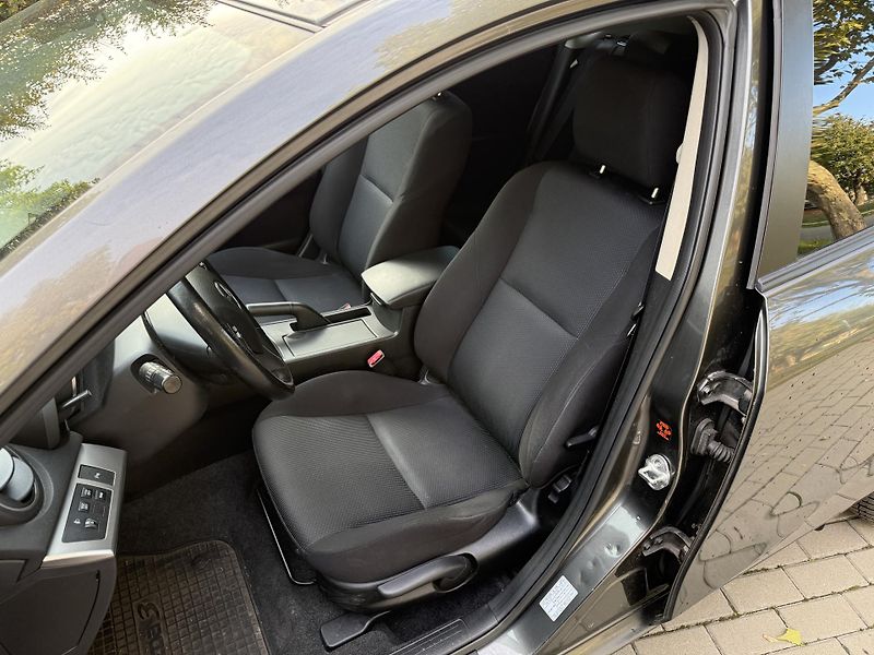 Mazda 3 2.0 Exclusive-Line - fotka 21 z 33