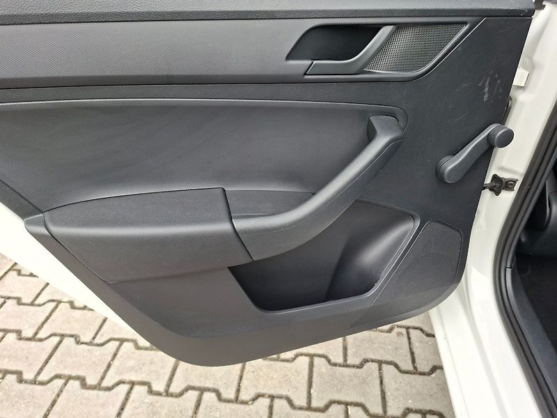 Škoda Rapid (2016) 1.2TSI 66kW - fotka 28 z 35