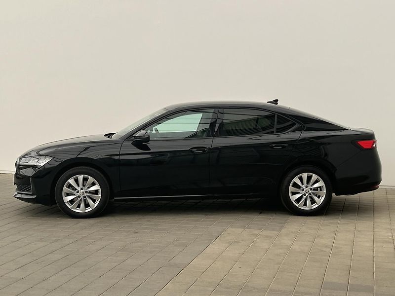 Škoda Superb 1.5 TSI Selection - fotka 3 z 28