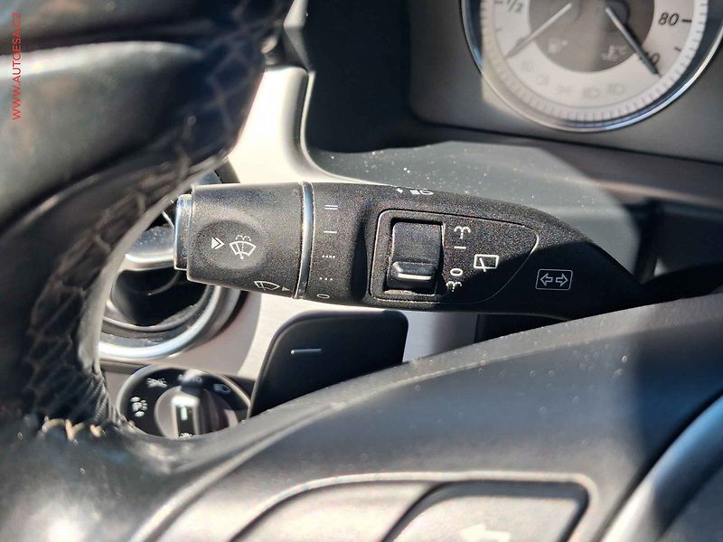 Mercedes-Benz GLK (2014) 2.2CDi, AT - fotka 15 z 24