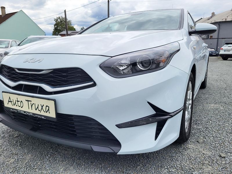 Kia Ceed 1.5 T-GDI 118kW *ČR - fotka 31 z 47