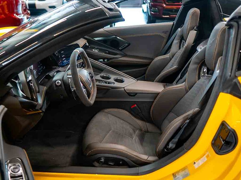 Chevrolet Corvette (2026) 6.2 Cabrio 3LT Z51 Facelift - fotka 15 z 40
