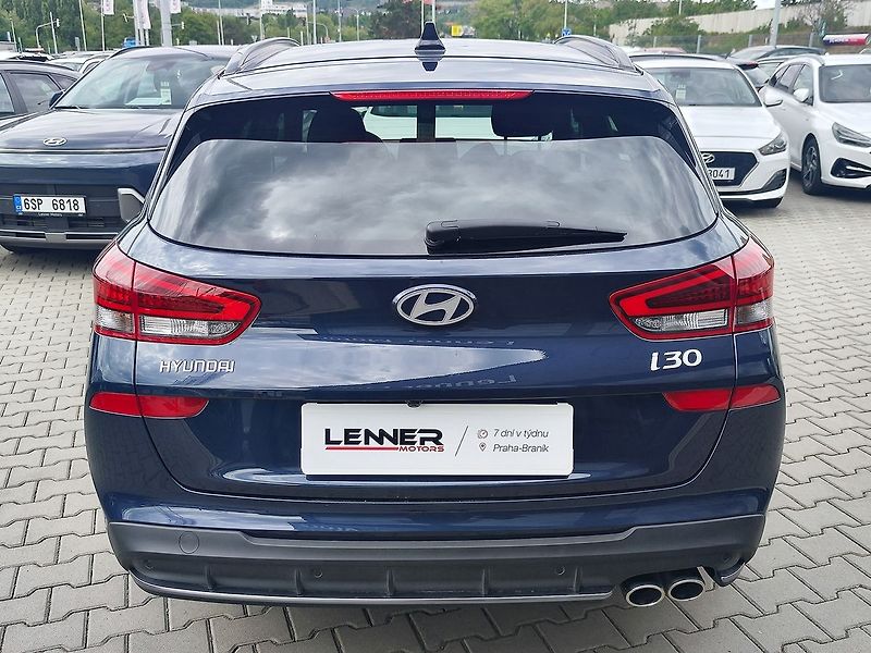Hyundai i30 1.5 T-GDI/103kW N-Line DCT - fotka 6 z 36