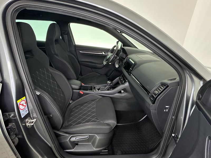 Škoda Karoq Sportline Exclusive 4x4 DSG - fotka 9 z 30