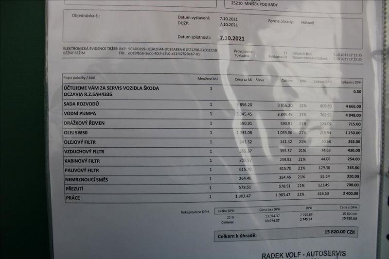 Škoda Octavia 1,6 TDi  DSG,STLYLE,SERVISKA - fotka 37 z 37