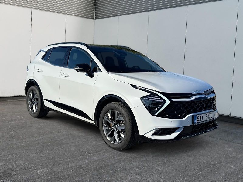 Kia Sportage (2023) GT LINE 1.6HEV 132kW 4x4 TAŽNÉ - fotka 3 z 11