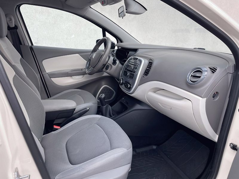 Renault Captur (2015) ZEN ,09TCe 90k - fotka 7 z 18