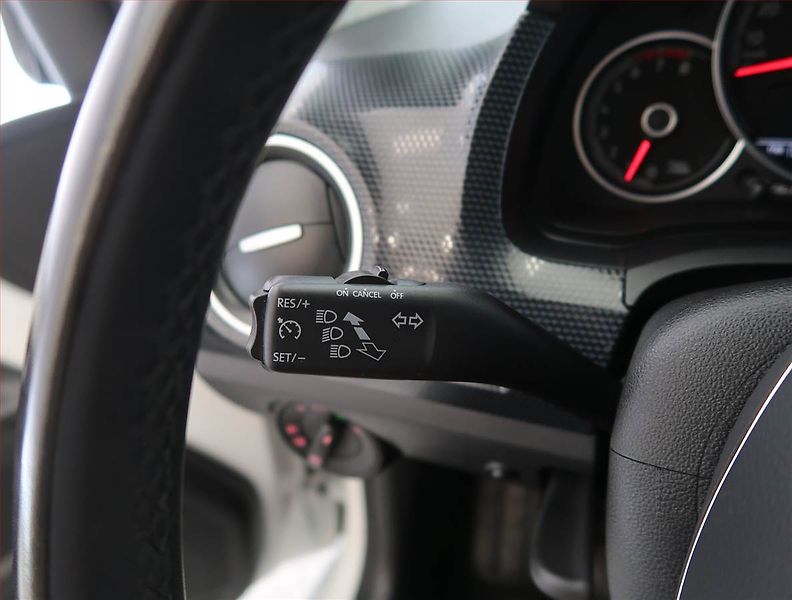 Volkswagen up! (2022) 1.0 - fotka 17 z 19