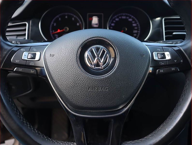 Volkswagen Golf Sportsvan (2016) Highline 1.4 TSI, Serv.kniha - fotka 20 z 20