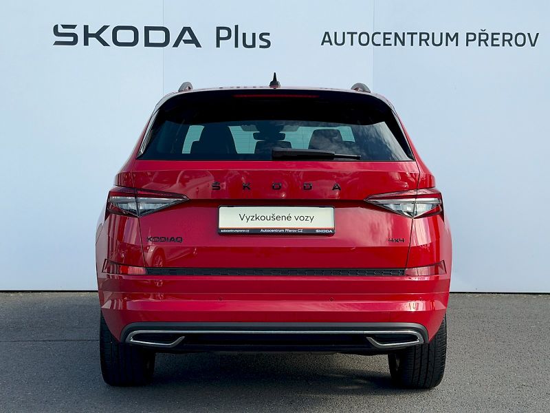 Škoda Kodiaq (2022) 2.0 TSI 140kW 4x4 SportLine DS - fotka 33 z 35