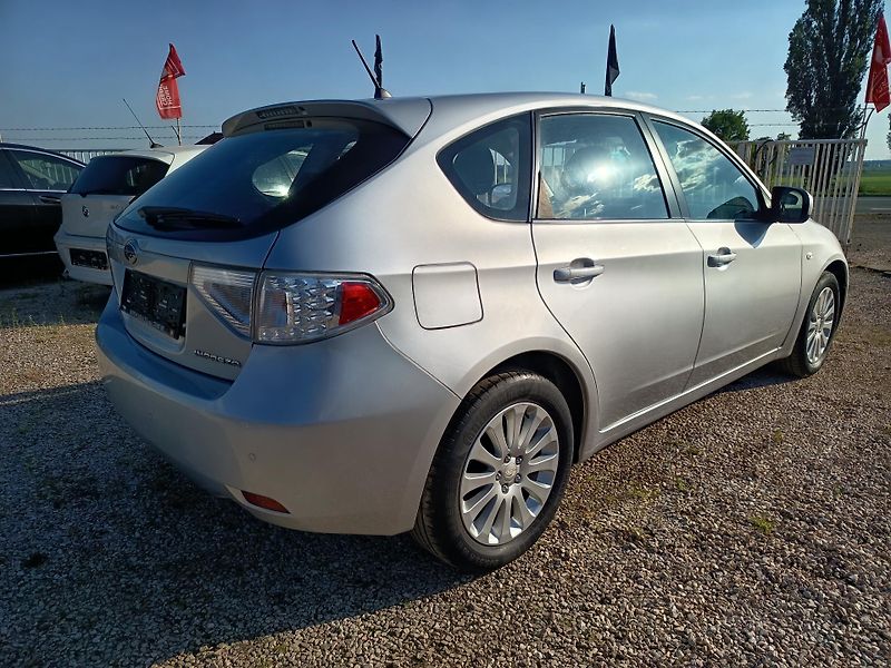 Subaru Impreza (2011) 2.0 R 110kw - fotka 7 z 40