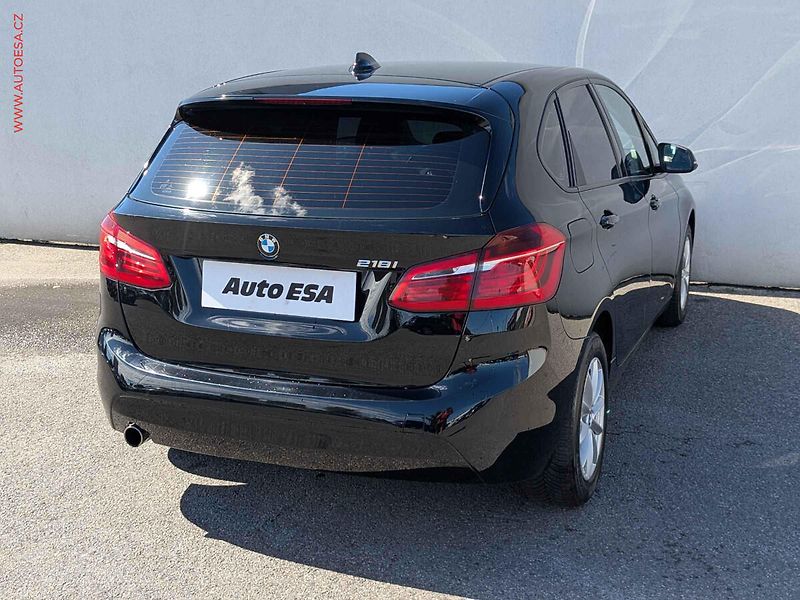 BMW Řada 2 (2016) 1.5 i 218i, ČR, AT, tempo - fotka 4 z 18