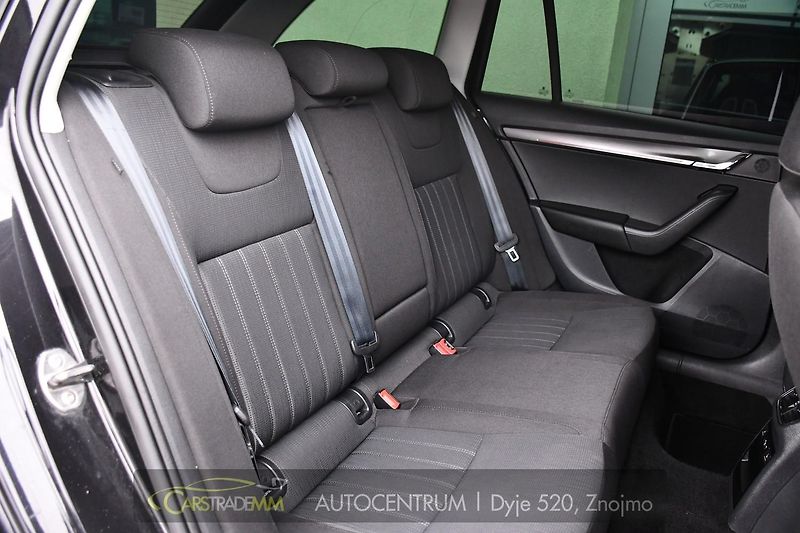 Škoda Octavia 2.0TDi STYLE EXTRA TAŽNÉ - fotka 20 z 47