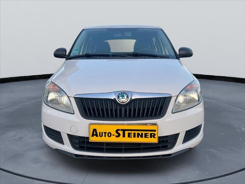Škoda Fabia 1,6 TDi, Klima - fotka 1 z 17