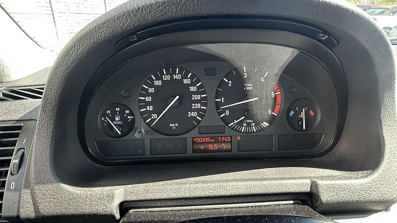 BMW X5 (2005) 3,0 D 4x4 - fotka 9 z 15