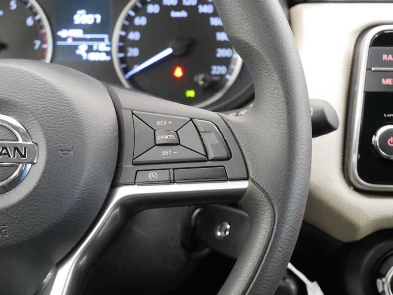 Nissan Micra - fotka 16 z 23