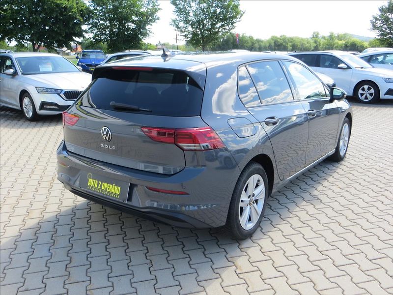 Volkswagen Golf 1,0 TSI 81kW Life ČR - fotka 8 z 23