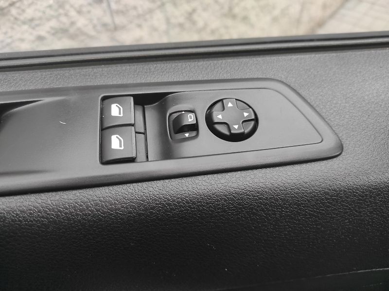 Toyota ProAce 2,0D-4D 9 míst, L2, ČR, TZ - fotka 23 z 31