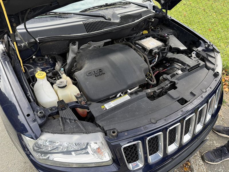 Jeep Compass (2013) 2.2 CRDi 120kw 2013-nepojízdné - fotka 10 z 10