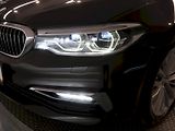 BMW Řada 5 (2018) LUXURY LINE 540d xDRIVE TAŽNÉ - náhled 10