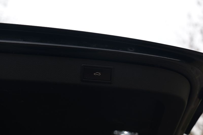 Škoda Superb TDI 110 kW Kůže Matrix Canton - fotka 36 z 38