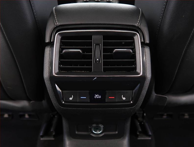 Škoda Kodiaq (2022) Laurin&Klement 1.5 TSI - fotka 25 z 32