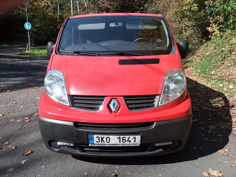 Renault Trafic 2,0 D 9 MÍST, TZ, kamera ! - fotka 2 z 28