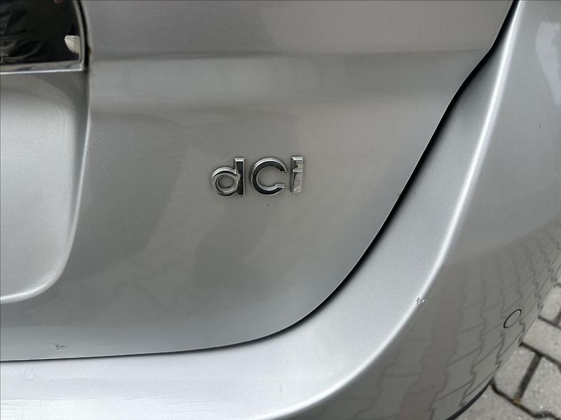 Renault Grand Scénic 1,6 dCI 7.MÍST - fotka 27 z 28