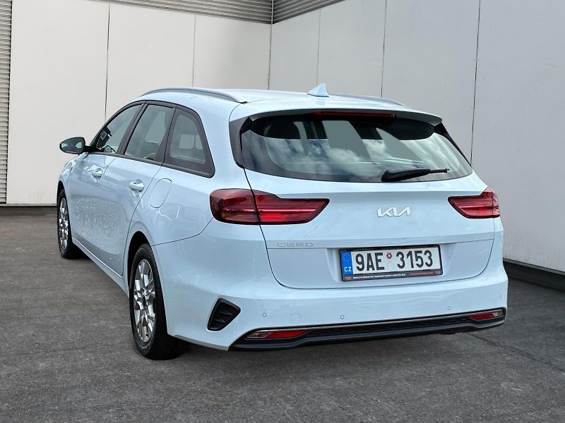 Kia Ceed (2022) FRESH 1.5T-GDI 118kW DPH CZ - fotka 4 z 11