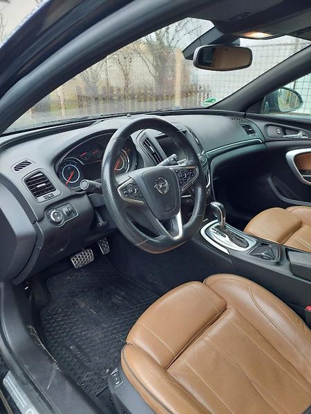 Opel Insignia (2013) - fotka 5 z 6