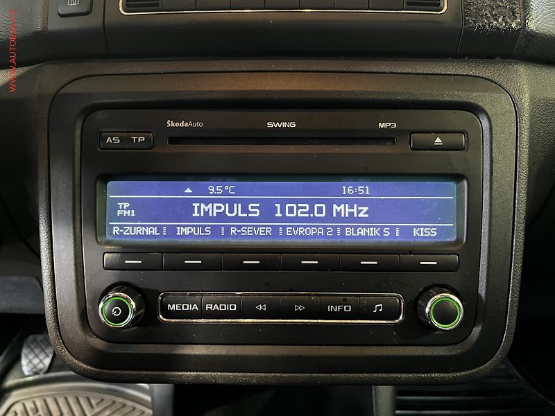 Škoda Fabia (2012) 1.2 TSI, ČR, Klima - fotka 11 z 14