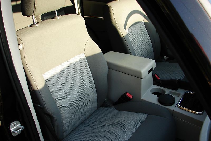 Jeep Cherokee 2.8 CRD 177PS LIMITED KLIMA - fotka 11 z 45