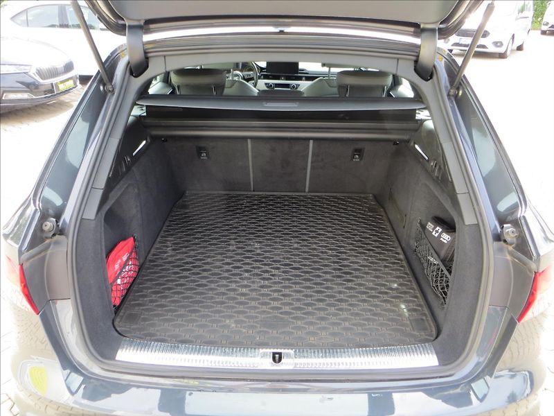 Audi A4 Avant 3,0 TDI 210kW S line qua - fotka 7 z 31