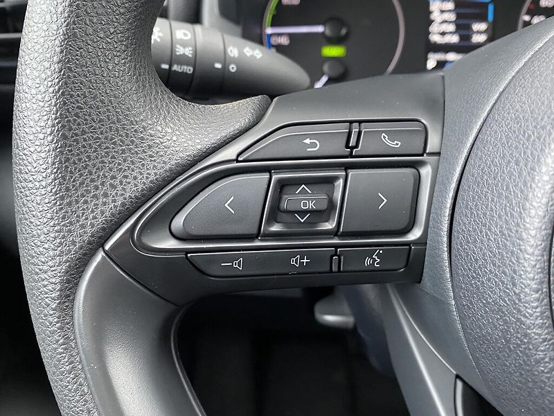 Mazda 2 1,5 Hybrid 68 kW Prime-Line - fotka 25 z 36