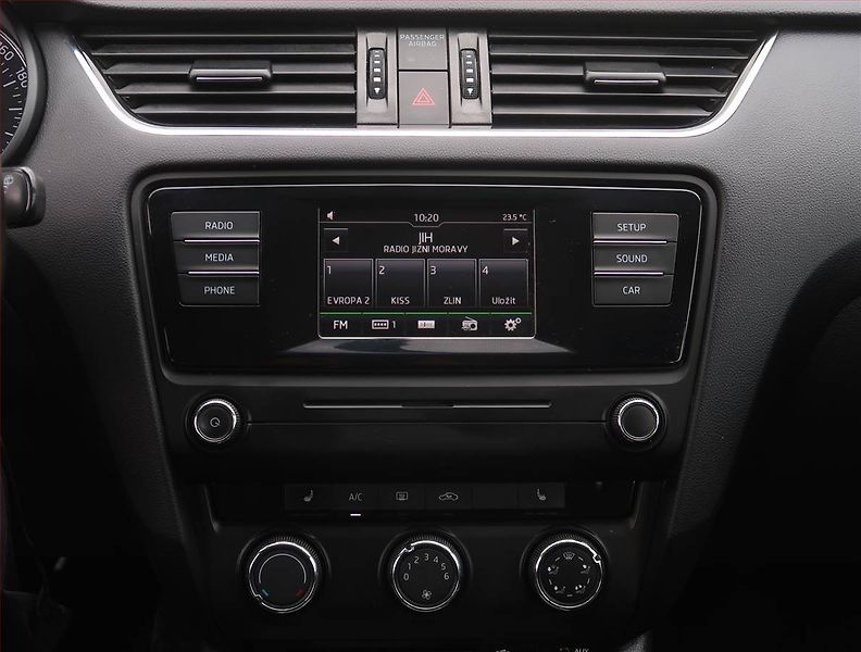 Škoda Octavia (2015) Ambition 1.6 TDI 4x4, 4X4 - fotka 12 z 18