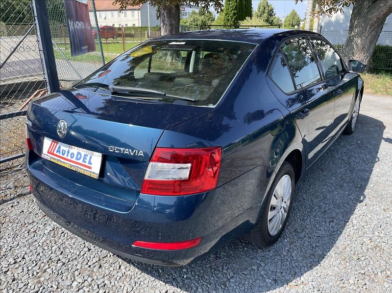 Škoda Octavia 1,2 TSi 77kW  Senzory,Tempomat - fotka 8 z 49