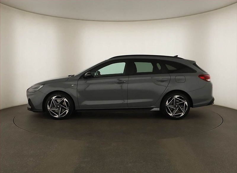 Hyundai i30 (2025) 1.5 T-GDI MHEV 48V, N-Line - fotka 3 z 15