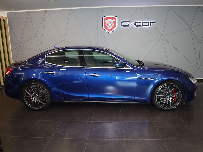 Maserati Ghibli 3.0 V6 202 kW - fotka 4 z 24