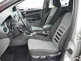 Ford Focus (2010) 1.6 TDCi, AC, tažné - náhled 9
