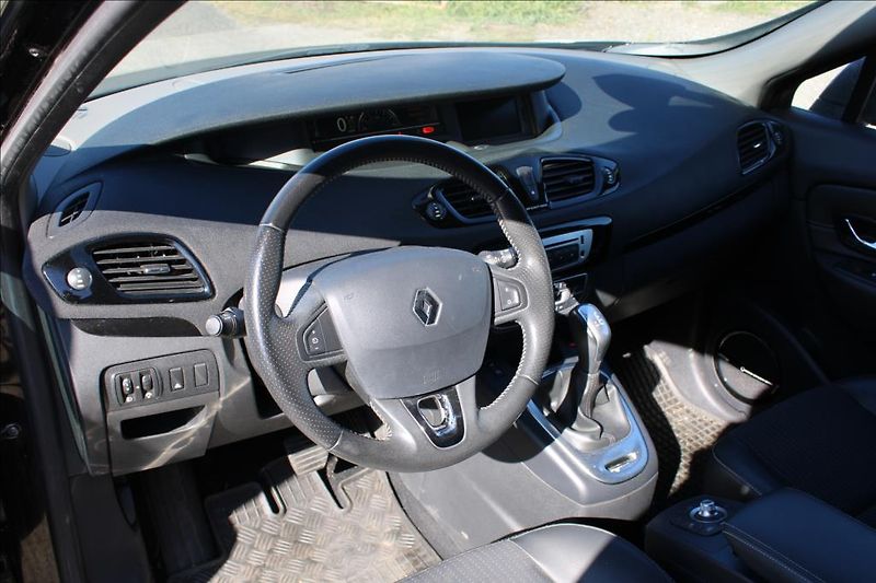 Renault Scénic 1,5 DCi  AUTOMAT, STK 12/2027 - fotka 10 z 33