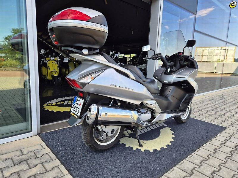 Honda FJS 600 Silver Wing (2005) - fotka 4 z 26