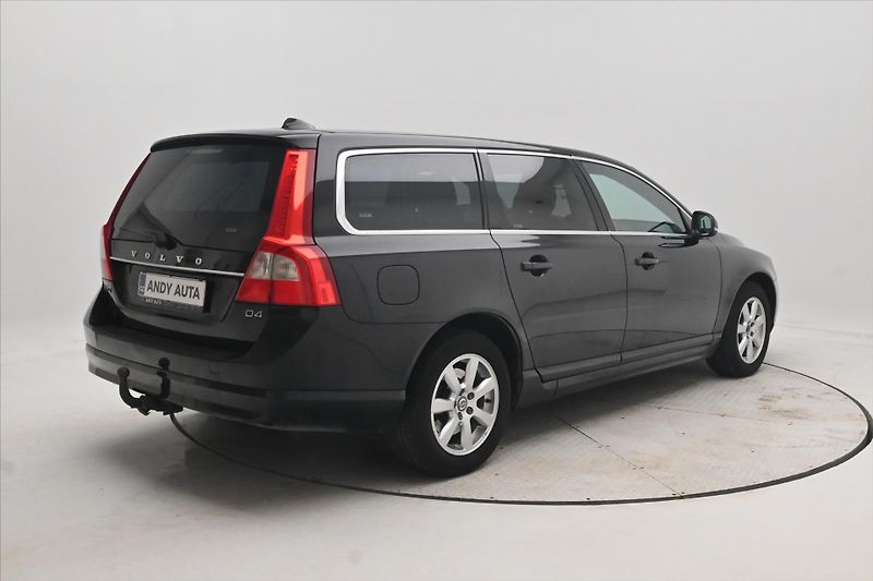 Volvo V70 2,0 120kW D4 Manuál Tažné - fotka 5 z 29