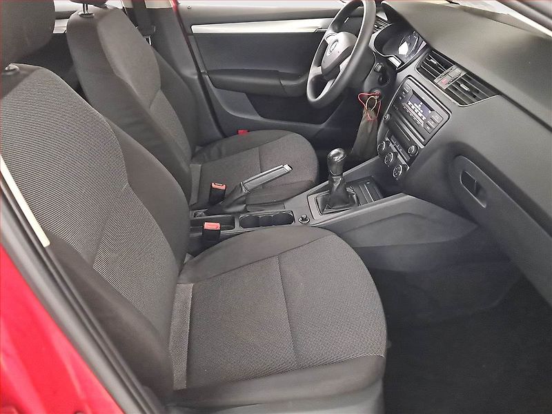 Škoda Octavia (2013) 1.2 TSI - fotka 9 z 17