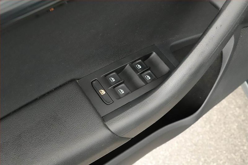Škoda Octavia (2018) 2.0 TDI, 4X4, Automat, Navi - fotka 9 z 16