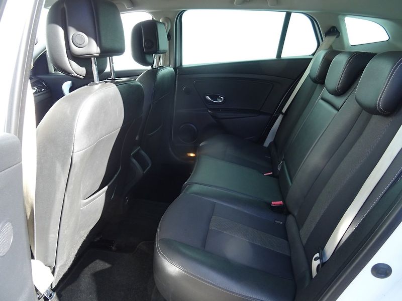 Renault Mégane (2011) 1.9DCi,96kW,S.kn,tažne,navi - fotka 18 z 23